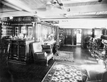 Captain&#039;s Cabin, USS Olympia